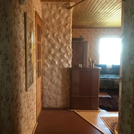 Kesklinna Korter Imeliste Vaadetega Joele *