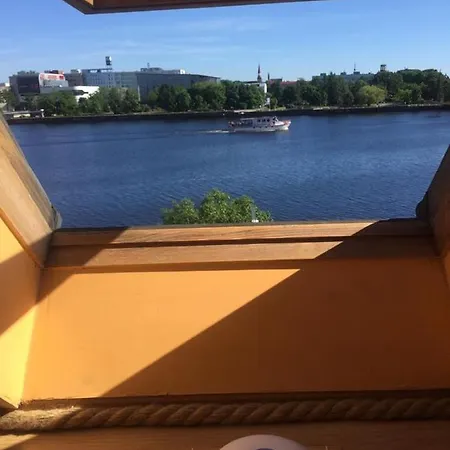 Kesklinna Korter Imeliste Vaadetega Joele Apartament